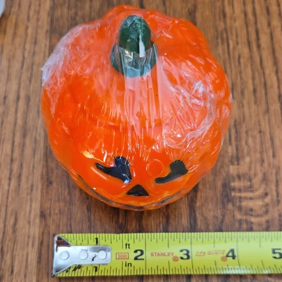 Vintage Candles Sealed Halloween Ghost and Pumpkin Decorative Candles - Picture 10 of 11